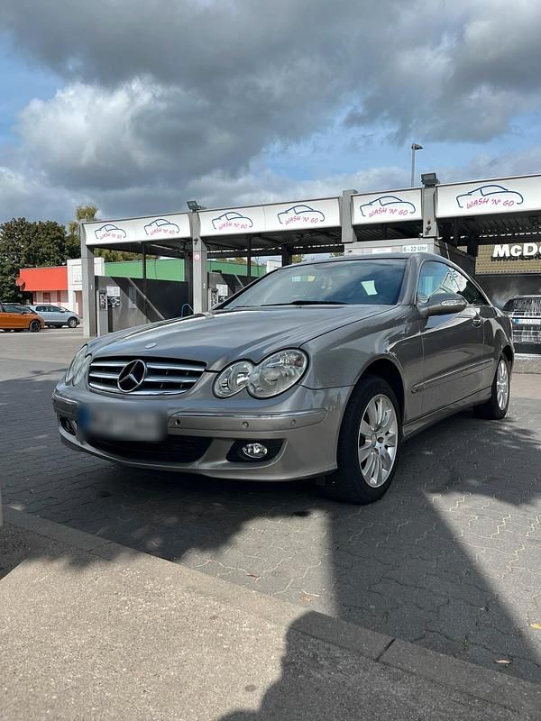 Beige Gebraucht 2006 Mercedes CLK200 Coupé | 5.000 € (Fairer Preis) - Bild 1/2