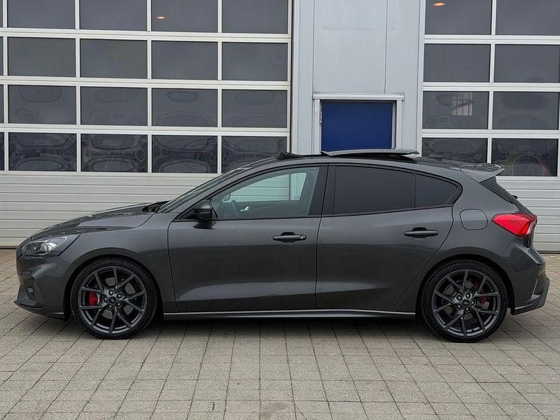 Gebraucht Ford Focus Performance Edition 280 PS (205 kW) 2022 Grau Limousine