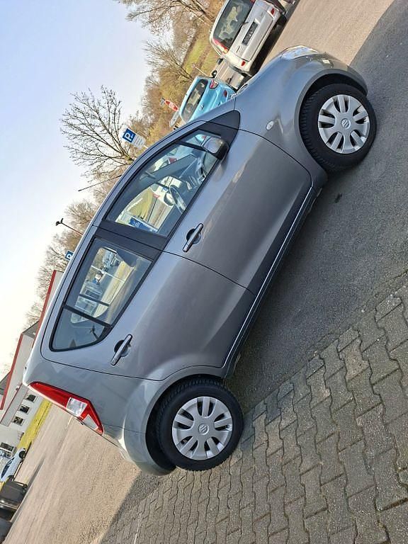 Usado Suzuki Splash Basic 65 HP (47 kW) 2008 Cinzento Citadino