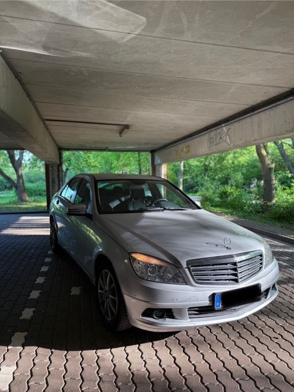 Silber Gebraucht 2008 Mercedes C180 Classic Limousine | 5.500 € (Superpreis) - Bild 1/4
