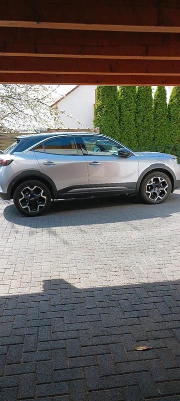 Silber Gebraucht 2023 Opel Mokka SUV | 18.950 € (Fairer Preis) - Bild 1/4