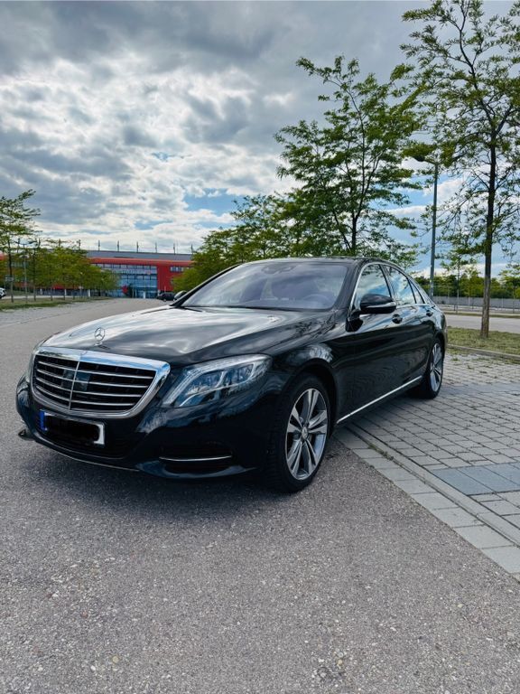 Schwarz Gebraucht 2015 Mercedes S350 Limousine | 25.000 € (Guter Preis) - Bild 1/4