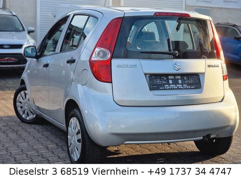 Gebraucht Suzuki Splash 65 PS (47 kW) 2009 Grau Kleinwagen