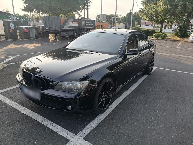 Schwarz Gebraucht 2008 BMW 740 Limousine | 4.388 € (Superpreis) - Bild 1/4