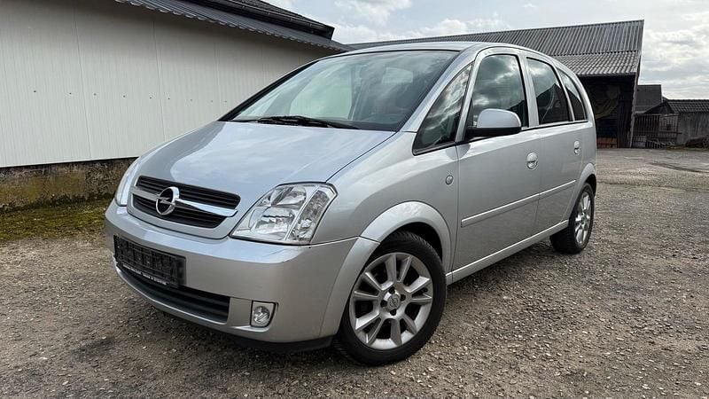 Gebraucht Opel Meriva 90 PS (66 kW) 2005 Silber Van / Kleinbus