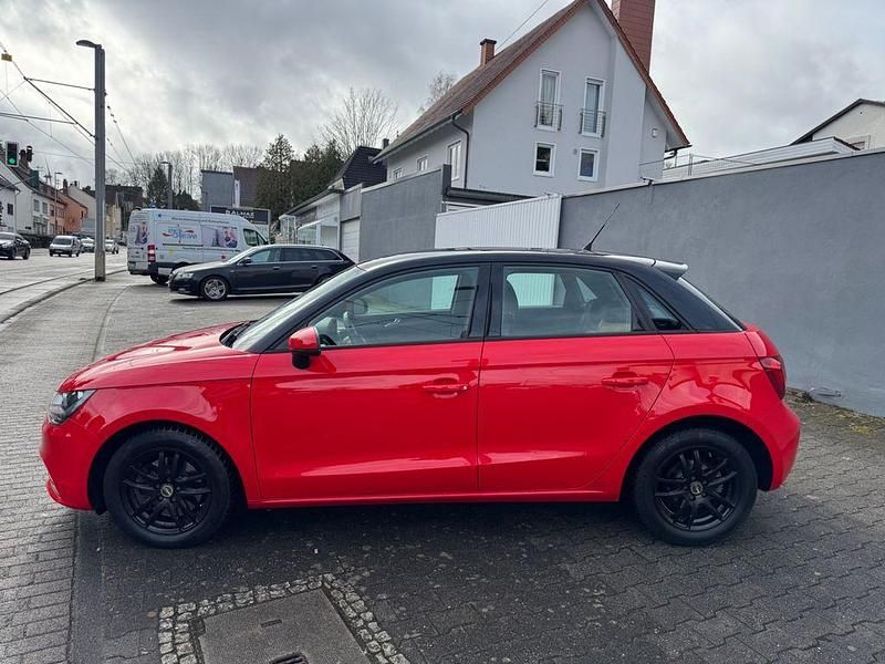 Gebraucht Audi A1 Sportback Attraction 122 PS (89 kW) 2012 Rot Kleinwagen