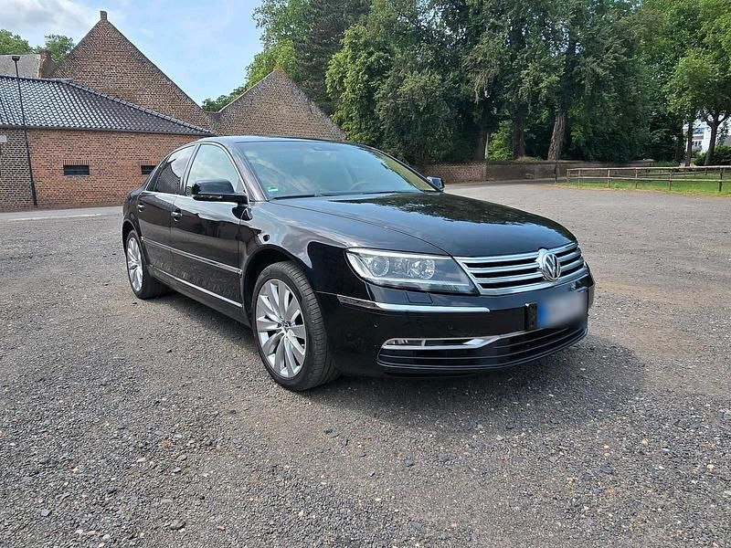 Second-hand VW Phaeton 239 CP (175 kW) 2011 Negru Berlinǎ