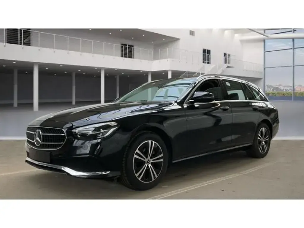Usata Mercedes E220 220 CV (161 kW) 2022 Nero Station wagon