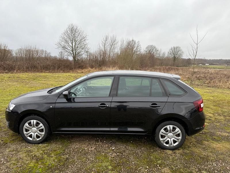 Gebraucht Skoda Rapid 86 PS (63 kW) 2014 Schwarz Kleinwagen