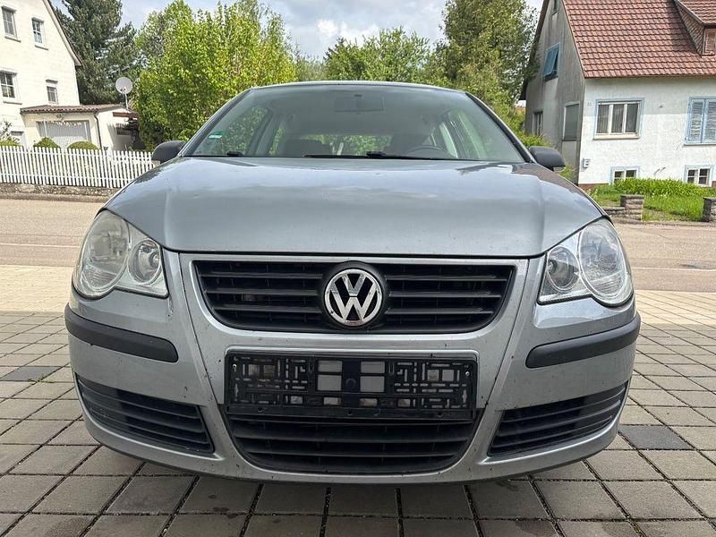 Gebraucht VW Polo 54 PS (39 kW) 2006 Silber Limousine