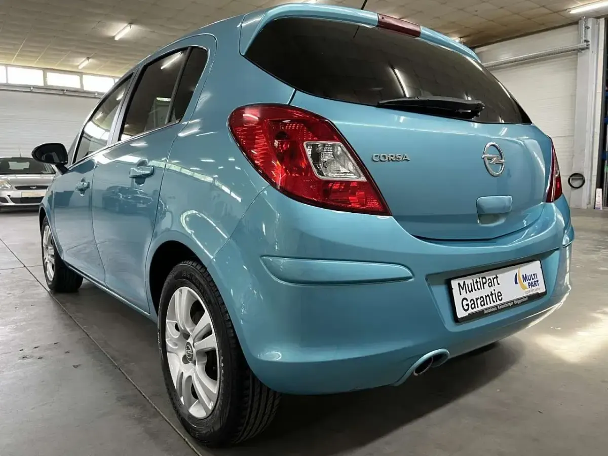 Gebraucht Opel Corsa Satellite 87 PS (63 kW) 2011 Aquamarin Kleinwagen