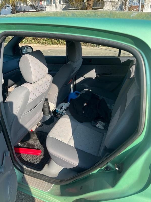 Gebraucht Hyundai Getz 105 PS (77 kW) 2003 Grün Kleinwagen