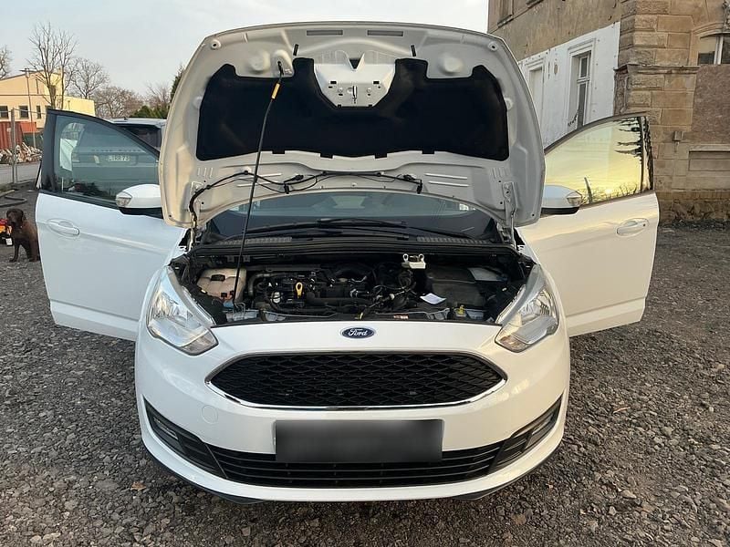Gebraucht Ford C-MAX 150 PS (110 kW) 2019 Weiß Van / Kleinbus