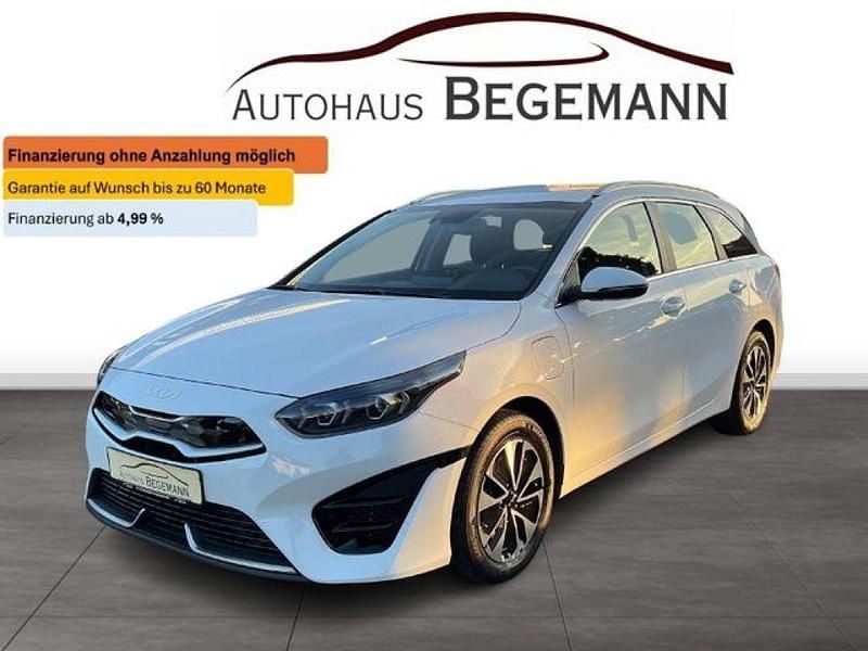 Gebraucht Kia Ceed Vision 140 PS (102 kW) 2022 Casa white Kleinwagen
