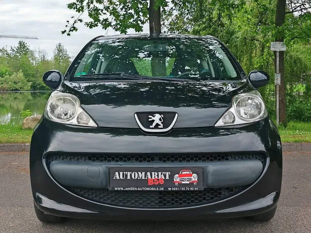 Gebraucht Peugeot 107 Urban Move 68 PS (50 kW) 2008 Schwarz Kleinwagen