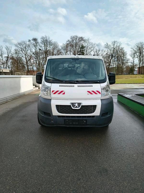 Gebraucht Peugeot Boxer 120 PS (88 kW) 2010 Weiß Van