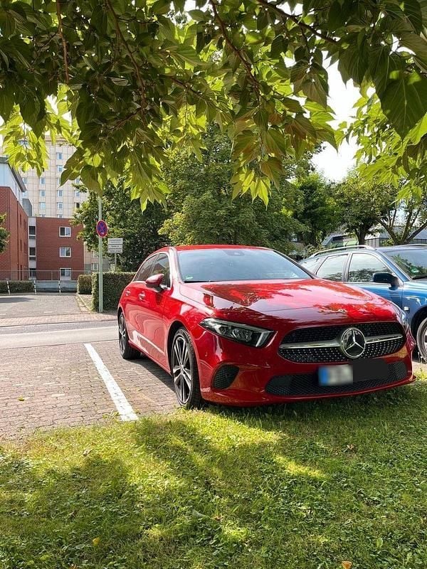 Gebraucht Mercedes A200 150 PS (110 kW) 2019 Rot Coupé