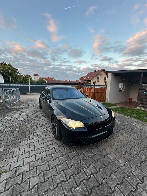 Gebraucht BMW M550 Competition Edition 408 PS (300 kW) 2010 Schwarz Limousine