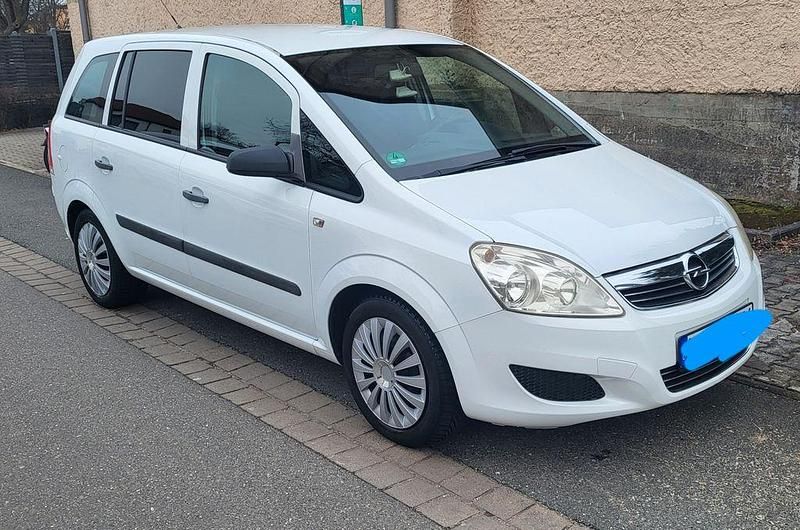Gebraucht Opel Zafira Selection 116 PS (85 kW) 2009 Weiß Van / Kleinbus