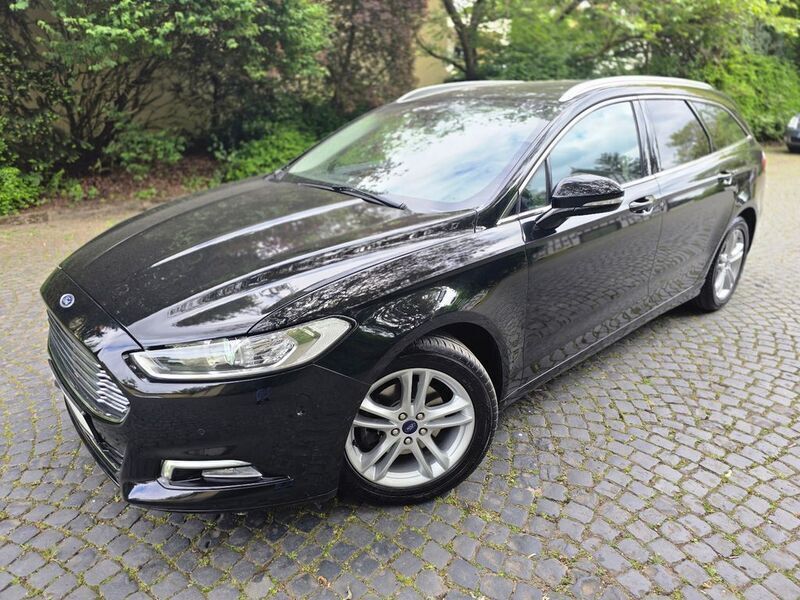 Schwarz Gebraucht 2016 Ford Mondeo Titanium Limousine | 9.990 € (Fairer Preis) - Bild 1/4
