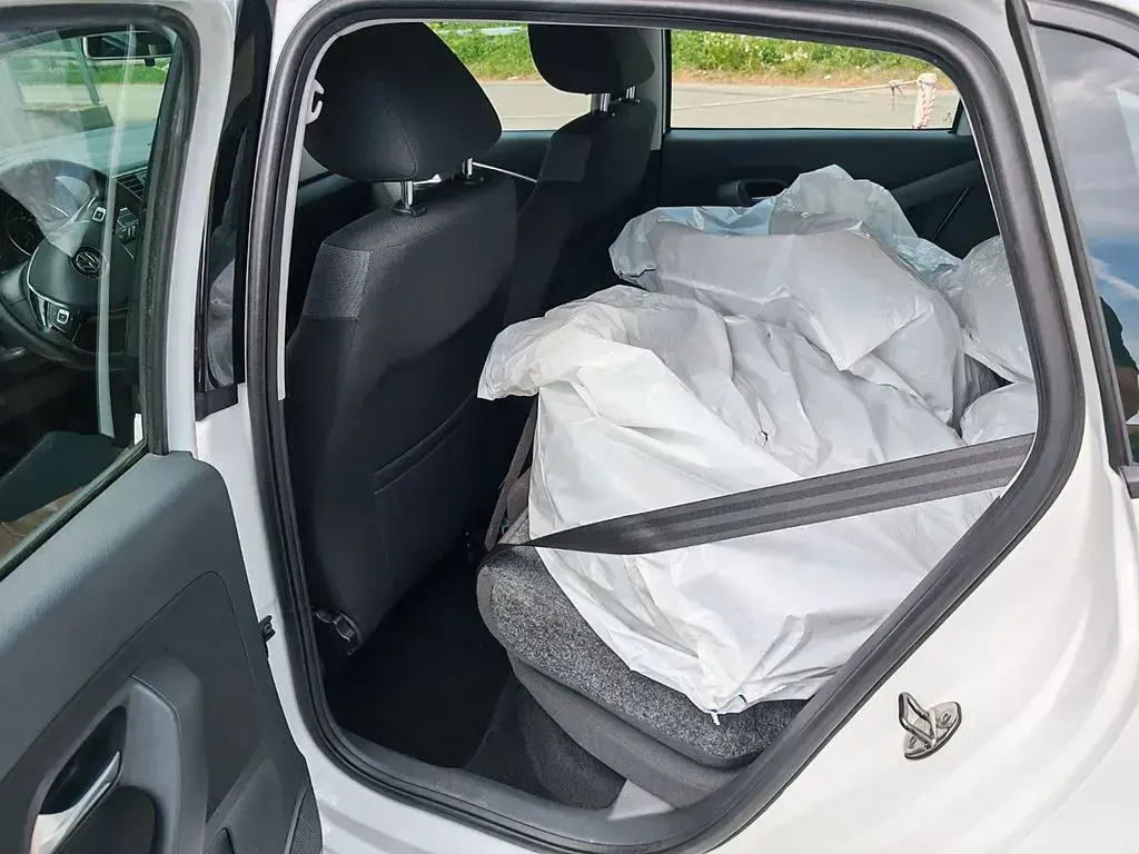 Second-hand VW Polo Comfortline 75 CP (55 kW) 2017 Alb Berlinǎ