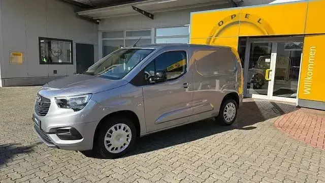Gebraucht Opel Combo Basis 102 PS (75 kW) 2024 Grau Van / Kleinbus