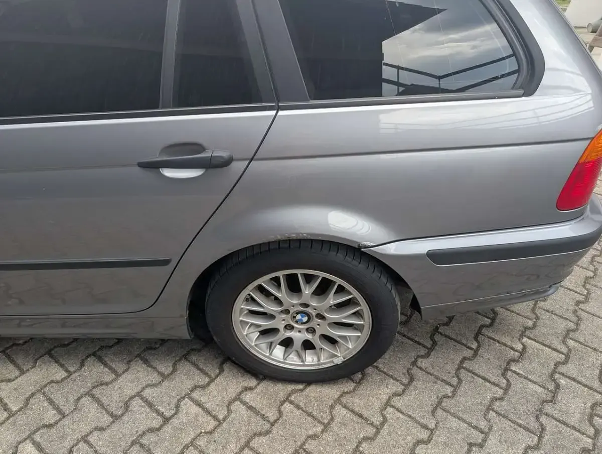 Gebraucht BMW 316 116 PS (85 kW) 2005 Grau Kombi