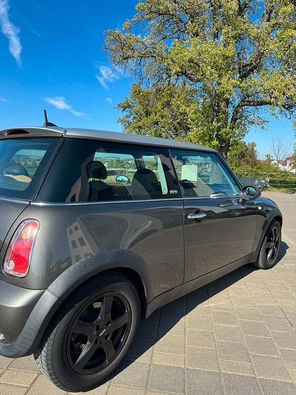 Używany Mini Cooper Coupé 116 KM (85 kW) 2006 Szary Coupe