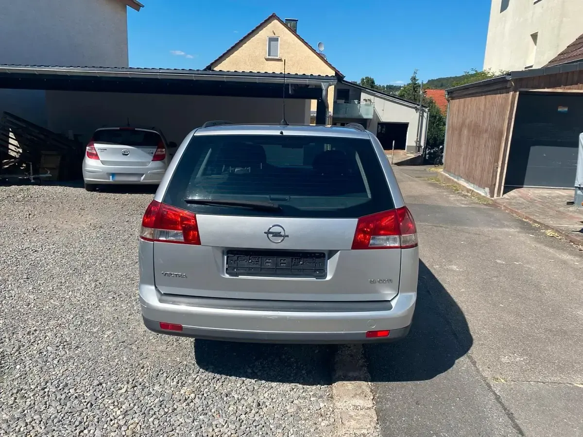 Gebraucht Opel Vectra 120 PS (88 kW) 2006 Silber Kombi
