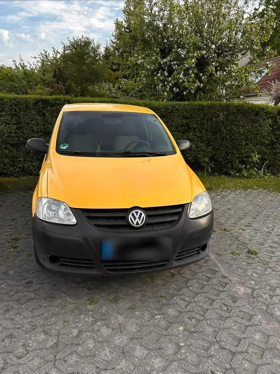 Gebraucht VW Fox 56 PS (41 kW) 2007 Gelb Kleinwagen