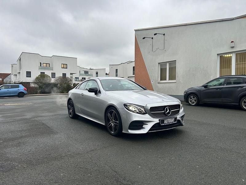 Gebraucht Mercedes E300 245 PS (180 kW) 2018 Silber Coupé