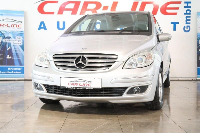 Silber Gebraucht 2006 Mercedes B170 Van / Kleinbus | 6.999 € - Bild 1/4