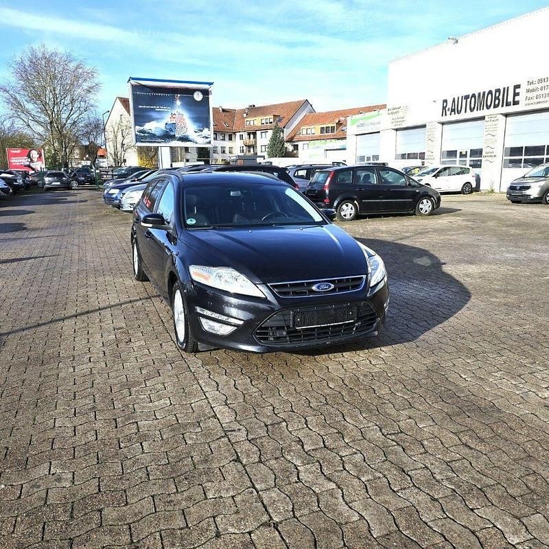 Schwarz Gebraucht 2012 Ford Mondeo Champions Edition Kombi | 2.950 € (Superpreis) - Bild 1/4