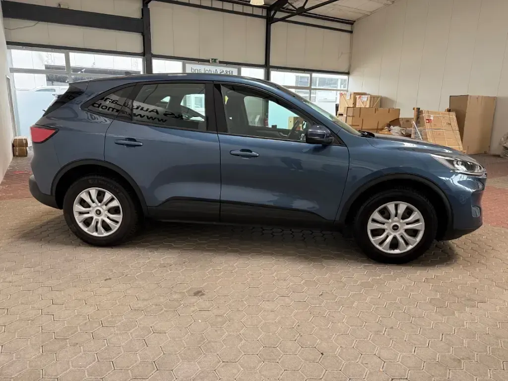 Gebraucht Ford Kuga Cool & Connect 151 PS (111 kW) 2023 Blau SUV