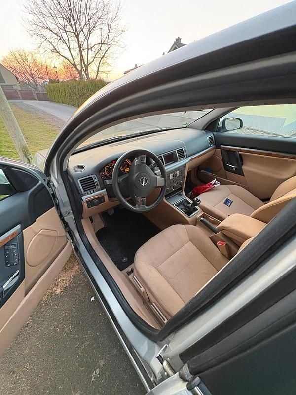 Gebraucht Opel Vectra 140 PS (102 kW) 2006 Silber Limousine
