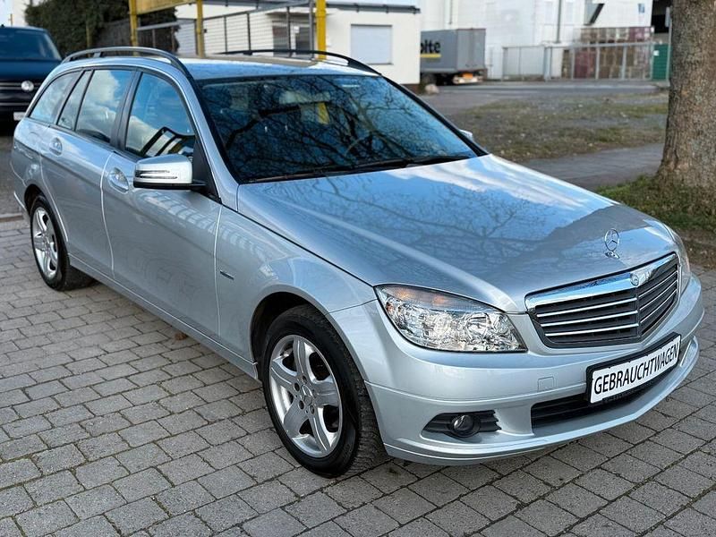 Gebraucht Mercedes C200 136 PS (100 kW) 2010 Silber Kombi