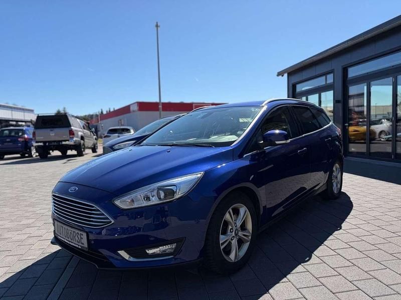 Gebraucht Ford Focus Titanium 150 PS (110 kW) 2017 Blau Kombi
