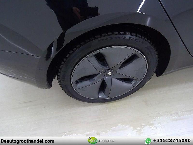 Gebraucht Tesla Model 3 Standard Range 175 kW (238 PS) 2020 Schwarz Limousine