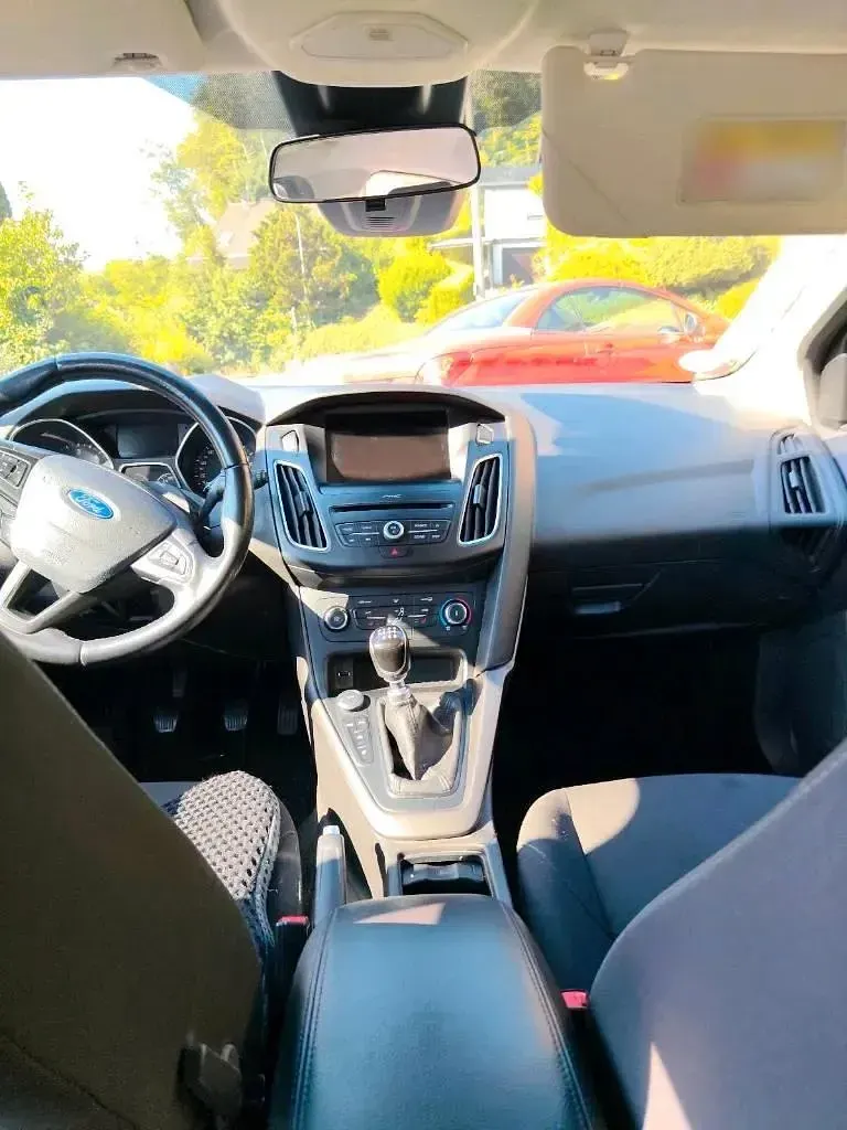 Gebraucht Ford Focus 120 PS (88 kW) 2017 Weiß Limousine