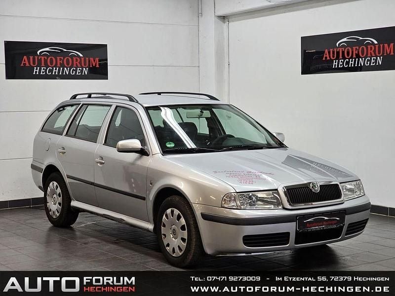 Silber Gebraucht 2009 Skoda Octavia Tour Kombi | 2.750 € (Superpreis) - Bild 1/4