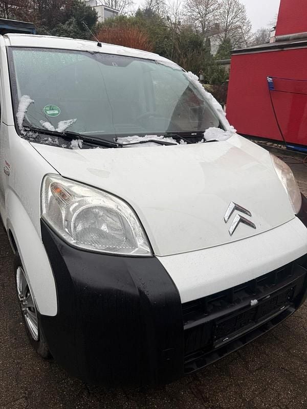 Weiß Gebraucht 2008 Citroën Nemo Van / Kleinbus | 2.500 € (Fairer Preis) - Bild 1/4