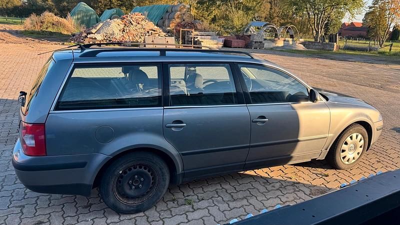 Gebraucht VW Passat Comfortline 115 PS (84 kW) 2004 Grau Kombi