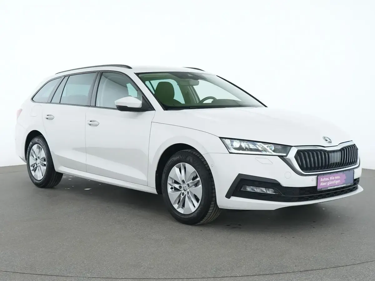 Gebraucht Skoda Octavia Ambition 150 PS (110 kW) 2023 Candy weiss Limousine