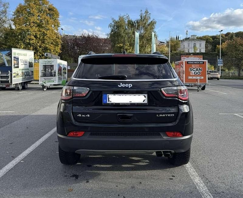 Gebraucht Jeep Compass Limited 170 PS (125 kW) 2020 Schwarz SUV