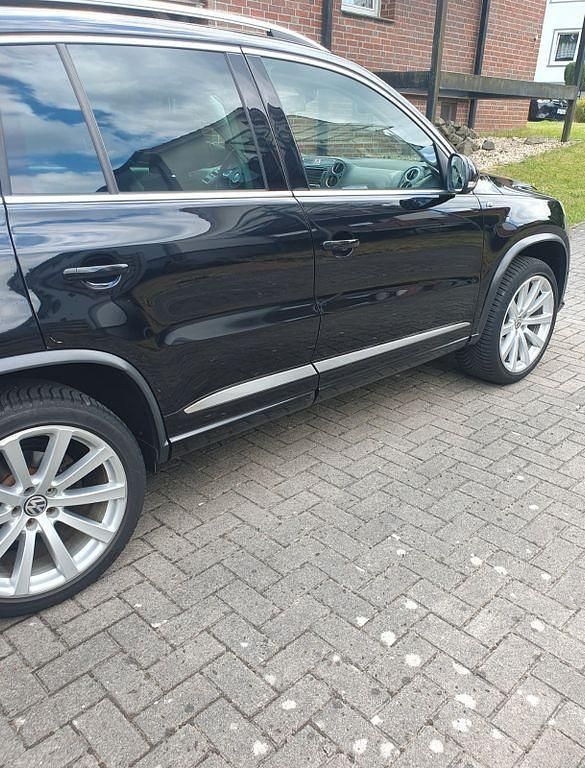 Gebraucht VW Tiguan R-line 200 PS (147 kW) 2011 Schwarz SUV