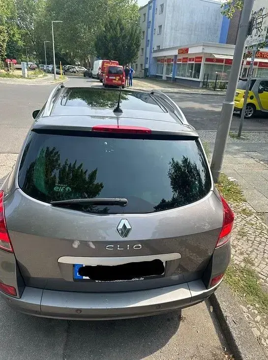Gebraucht Renault Clio IV Night&Day 75 PS (55 kW) 2012 Grau Limousine