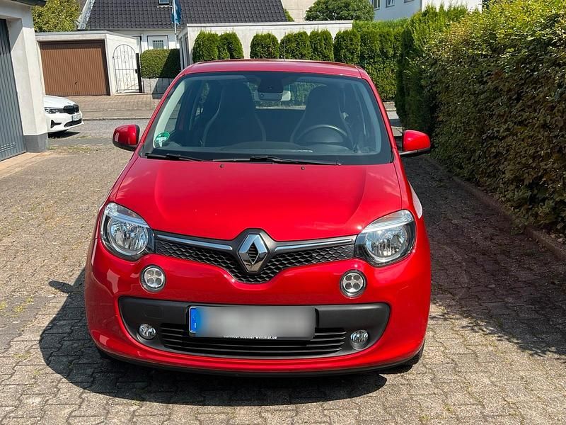 Rot Gebraucht 2015 Renault Twingo Kleinwagen | 9.500 € (Fairer Preis) - Bild 1/4