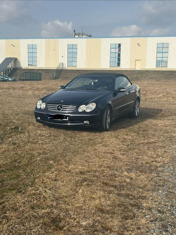 Gebraucht Mercedes CLK320 Elegance 218 PS (160 kW) 2004 Blau Cabrio