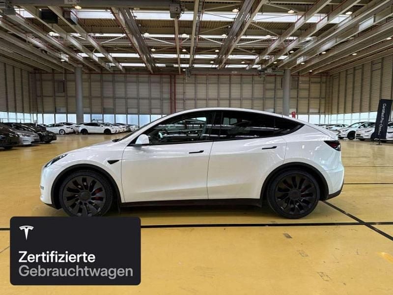 Gebraucht Tesla Model Y Performance 392 kW (533 PS) 2023 Pearl white multicoat SUV