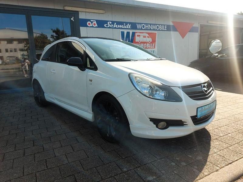 Weiß Gebraucht 2009 Opel Corsa Innovation Kleinwagen | 3.890 € (Fairer Preis) - Bild 1/4